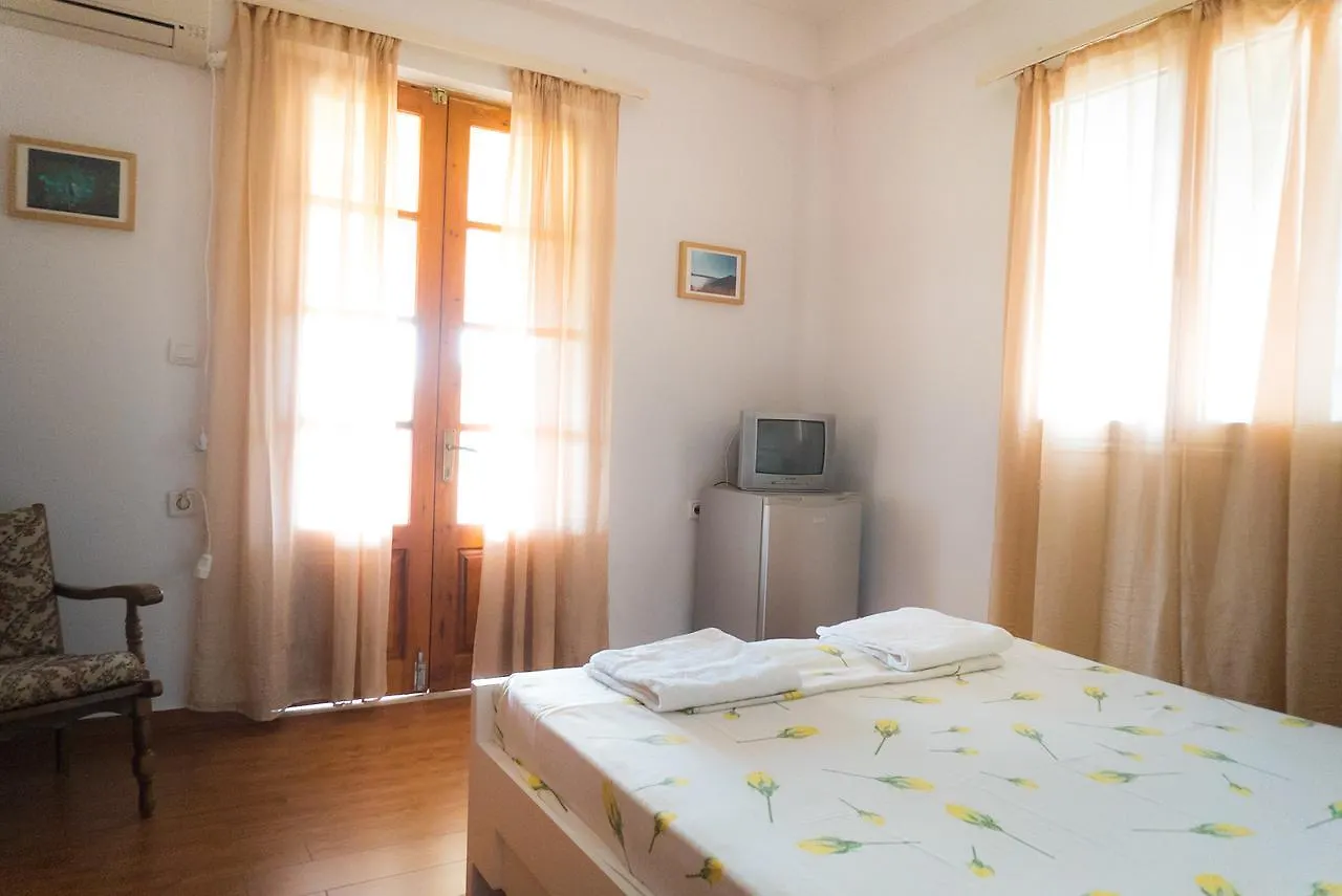 Iraklis Lykokas Hotel Himare Guest house